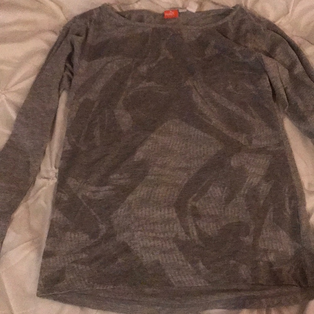 Adorable grey athletic long sleeve